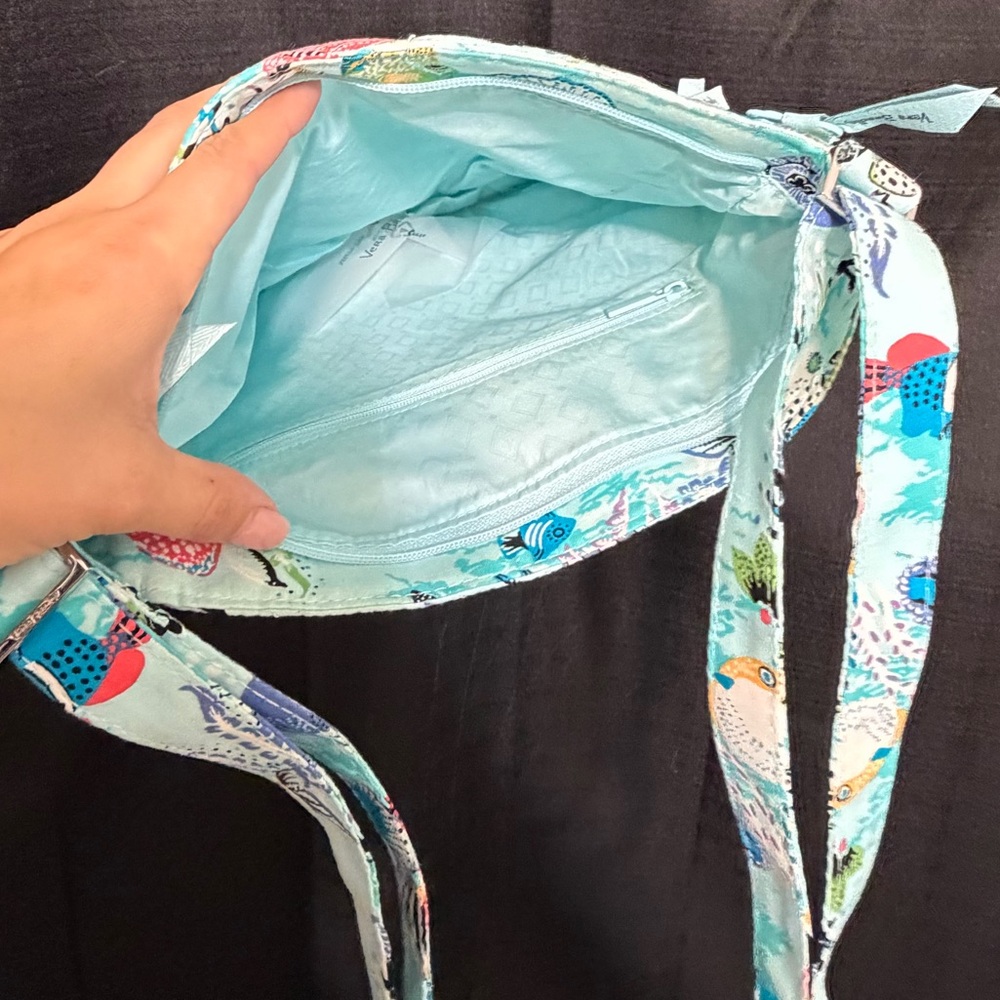 Vera Bradley Triple Zip Crossbody Sea Animals - Picture 3 of 3